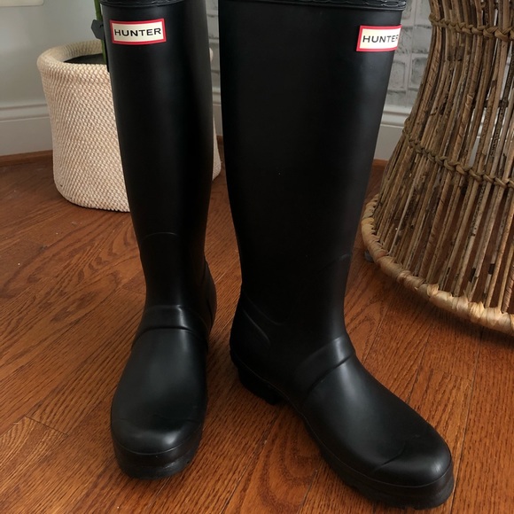 Hunter Original Tall Black Wellington Boots - Picture 2 of 5